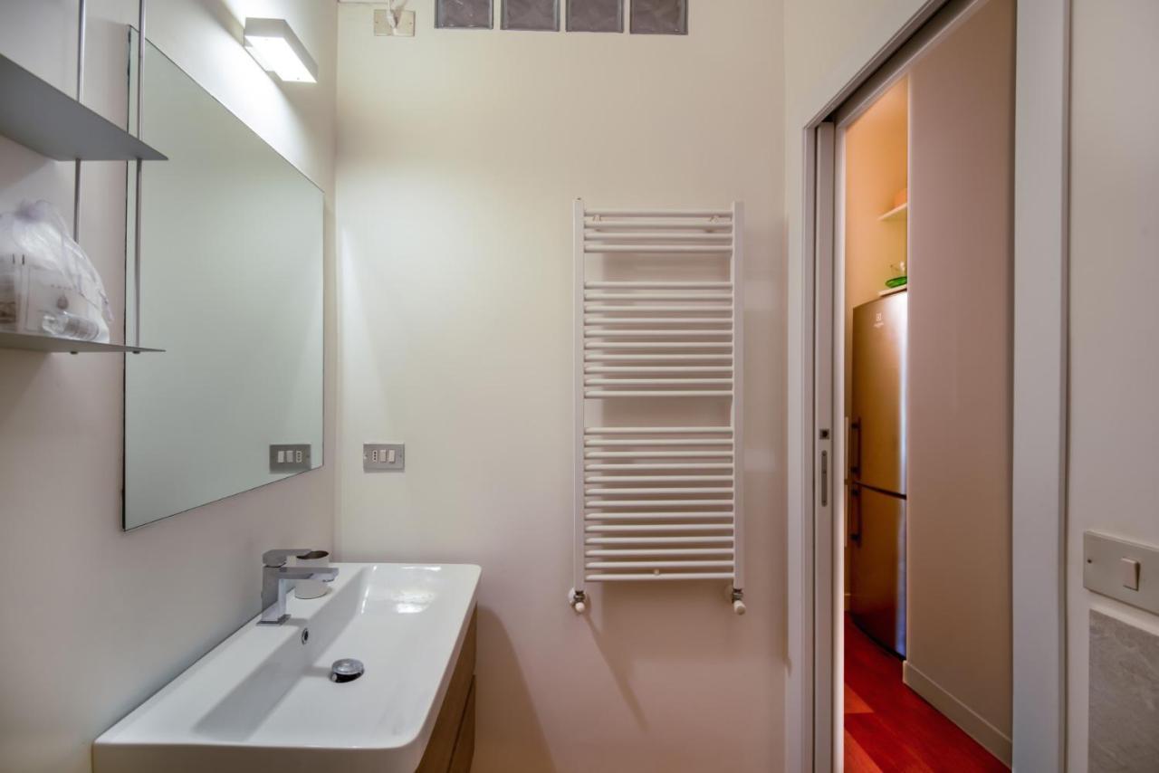 Easylife - Luminoso Bilocale In Zona Garibaldi Apartment Milan Exterior photo